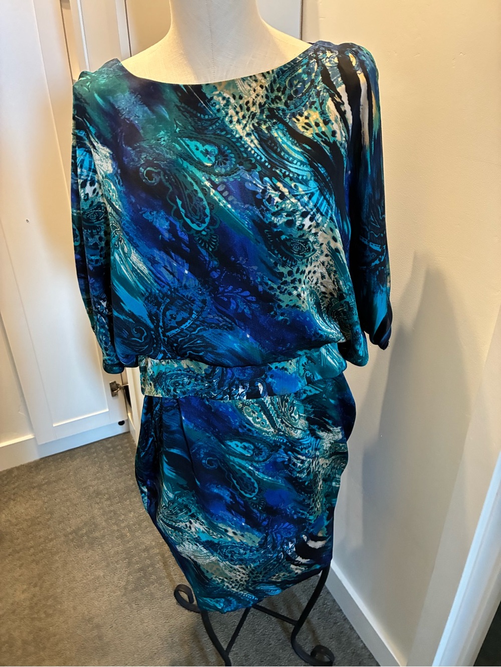 Bisou Bisou Blue Teal Abstract Midi Dress